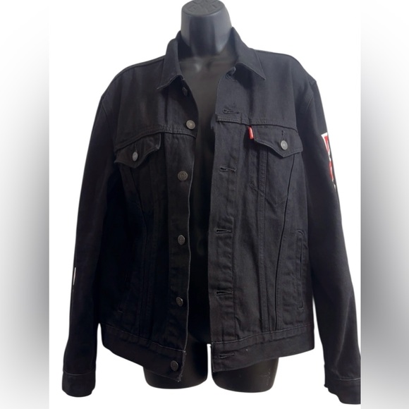 NWOT Levi's Super Mario Men's Black Denim Jacket Size M PIT TO PIT 21 LENGTH 25 - Picture 7 of 14